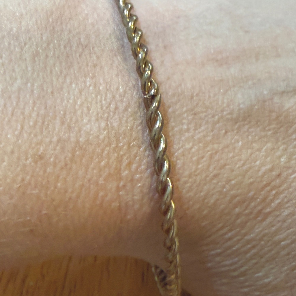 Vintage Gold Tone Twisted Rope Bangle Bracelet Minimalist Stackable 2.5 Inch